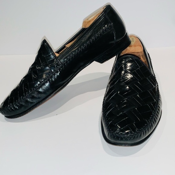 Johnston & Murphy Leather Woven Loafers. - Picture 2 of 12